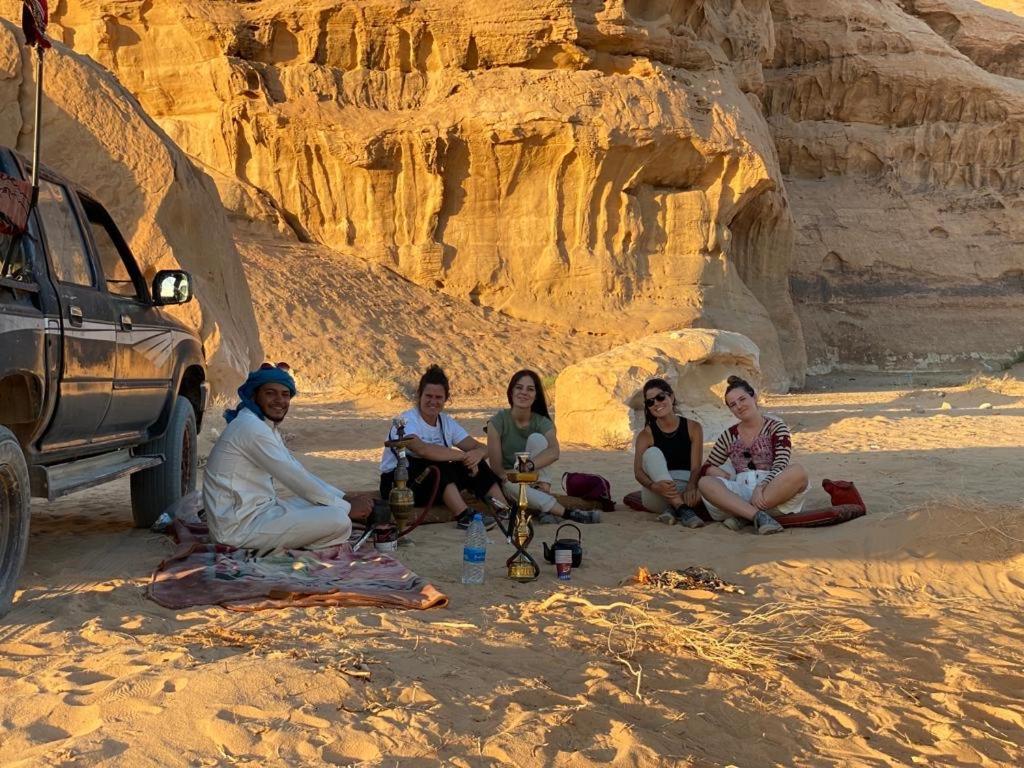 Bed and Breakfast Bedouin Memories Camp Ваді-Рам Екстер'єр фото