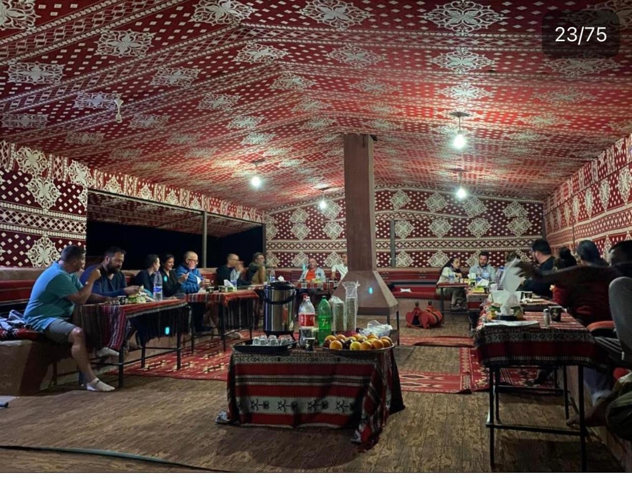 Bed and Breakfast Bedouin Memories Camp Ваді-Рам Екстер'єр фото
