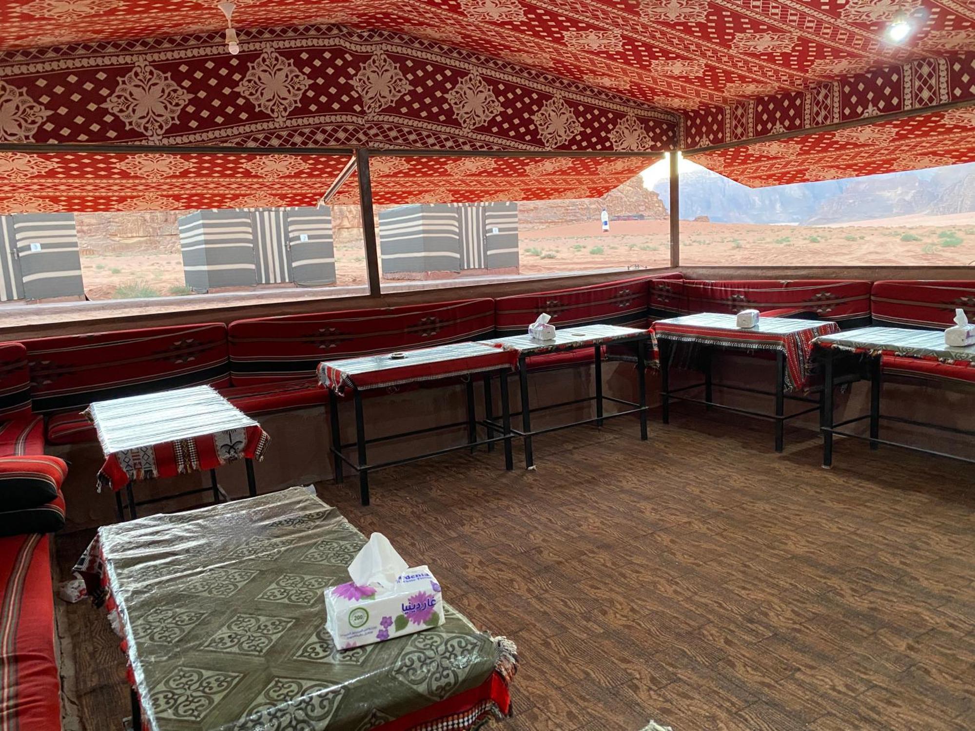 Bed and Breakfast Bedouin Memories Camp Ваді-Рам Екстер'єр фото