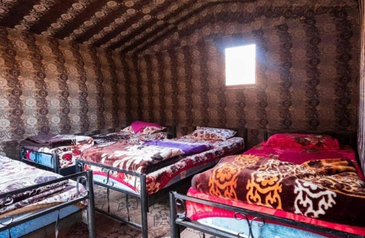 Bed and Breakfast Bedouin Memories Camp Ваді-Рам Екстер'єр фото